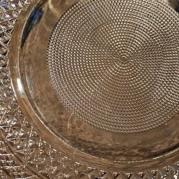 VTG KIG Malaysia Flur-de-Li Pressed Glass Clear 10" Dinner Plate Trellis Pattern - Picture 8 of 9